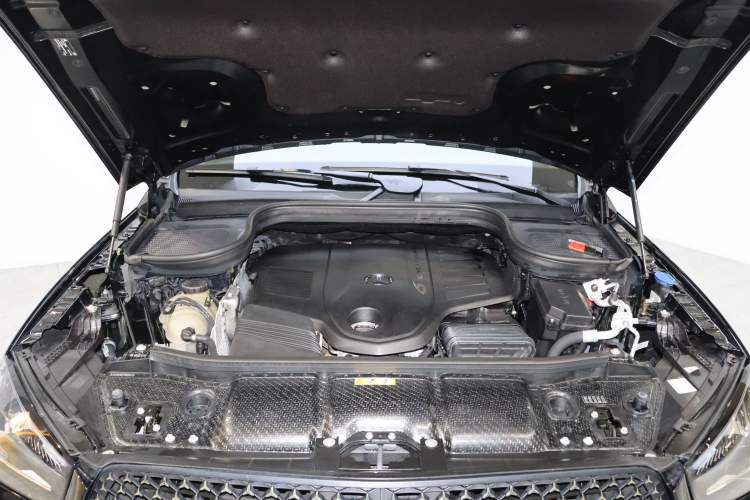 Used Mercedes-Benz GLE 2024 GLE 450 4MATIC AMG Line Engine Bay