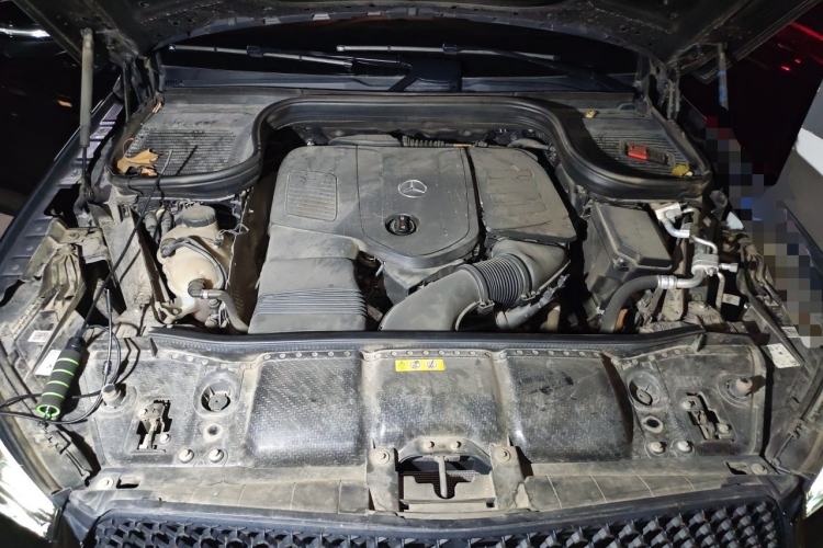 Used Mercedes-Benz GLE 2024 GLE 350 4MATIC Stylish Model Engine Bay