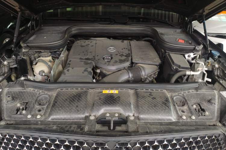 Used Mercedes-Benz GLE 2024 GLE 350 4MATIC Stylish Model Engine Bay