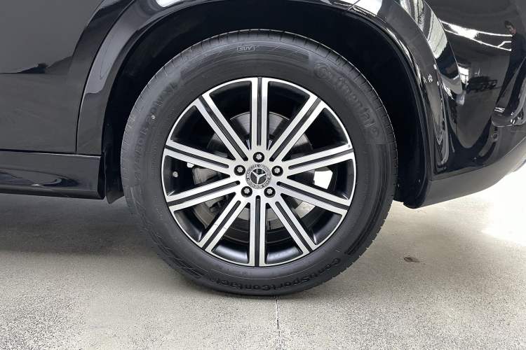 Used Mercedes-Benz GLE 2024 Refreshed GLE 350 4MATIC Stylish Edition Exterior 11