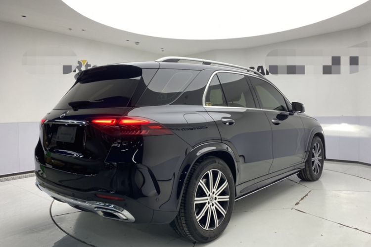 Used Mercedes-Benz GLE 2024 Refreshed GLE 350 4MATIC Stylish Edition Exterior 2