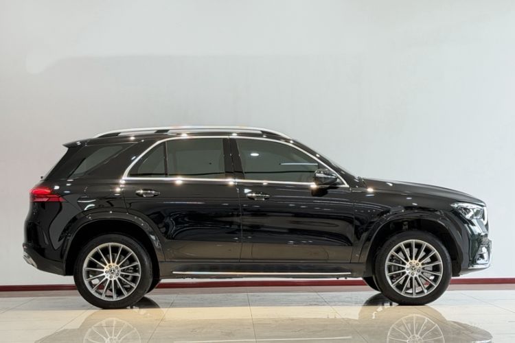 Used Mercedes-Benz GLE 2024 GLE 450 4MATIC Luxury Model Exterior 3