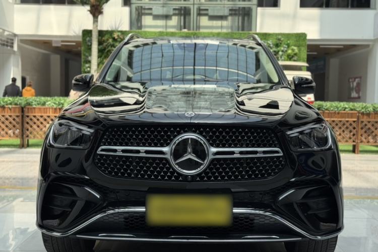 Used Mercedes-Benz GLE 2024 Refreshed GLE 350 4MATIC Stylish Edition Exterior 3