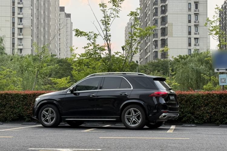 Used Mercedes-Benz GLE 2024 GLE 450 4MATIC Stylish Model Exterior 4