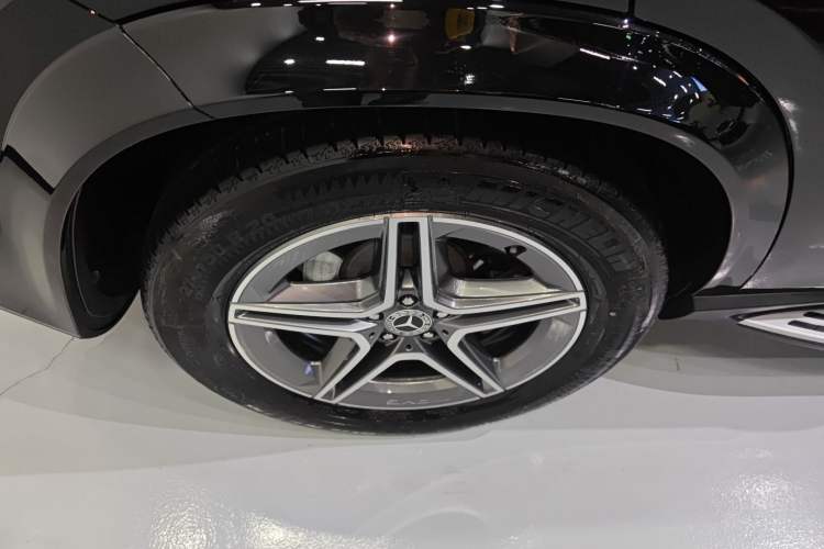 Used Mercedes-Benz GLE 2024 GLE 450 4MATIC Stylish Model Exterior 5