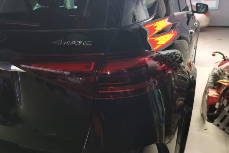 Used Mercedes-Benz GLE 2024 GLE 450 4MATIC Stylish Model Exterior 6