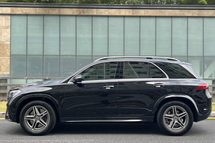 Used Mercedes-Benz GLE 2024 GLE 450 4MATIC Stylish Model Exterior 6