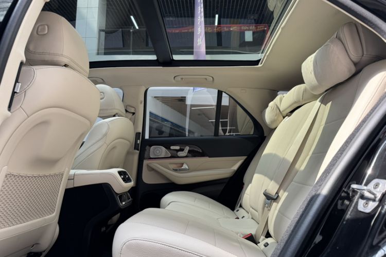Used Mercedes-Benz GLE 2024 Refreshed GLE 350 4MATIC Stylish Edition Exterior 7