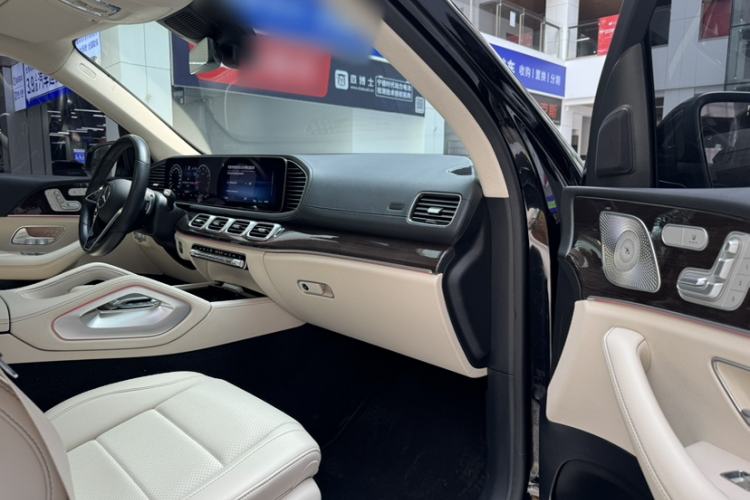 Used Mercedes-Benz GLE 2024 Refreshed GLE 350 4MATIC Stylish Edition Exterior 8