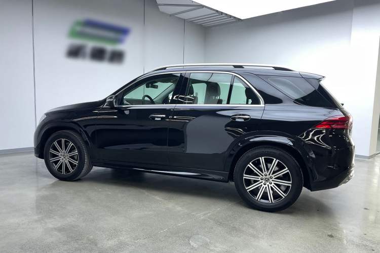 Used Mercedes-Benz GLE 2024 Refreshed GLE 350 4MATIC Stylish Edition Exterior 8
