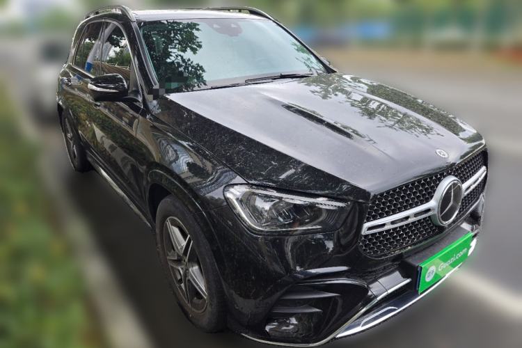 Used Mercedes-Benz GLE 2024 GLE 450 4MATIC Stylish Model Front Right 45 Deg