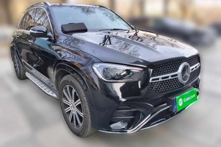 Used Mercedes-Benz GLE 2024 Refreshed GLE 350 4MATIC Stylish Edition Front Right 45 Deg
