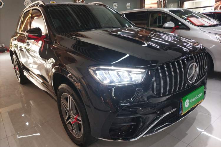 Used Mercedes-Benz GLE 2024 GLE 450 4MATIC Stylish Model Front Right 45 Deg