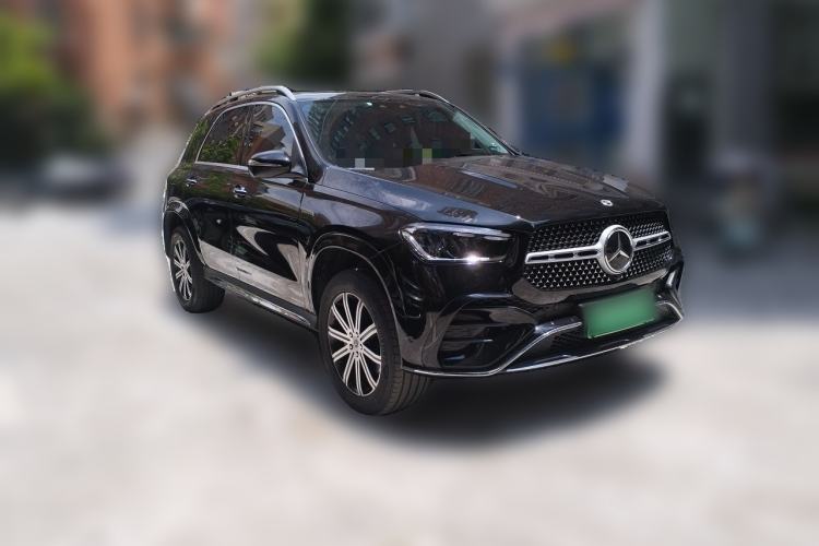 Used Mercedes-Benz GLE 2024 GLE 350 4MATIC Stylish Model Front Right 45 Deg