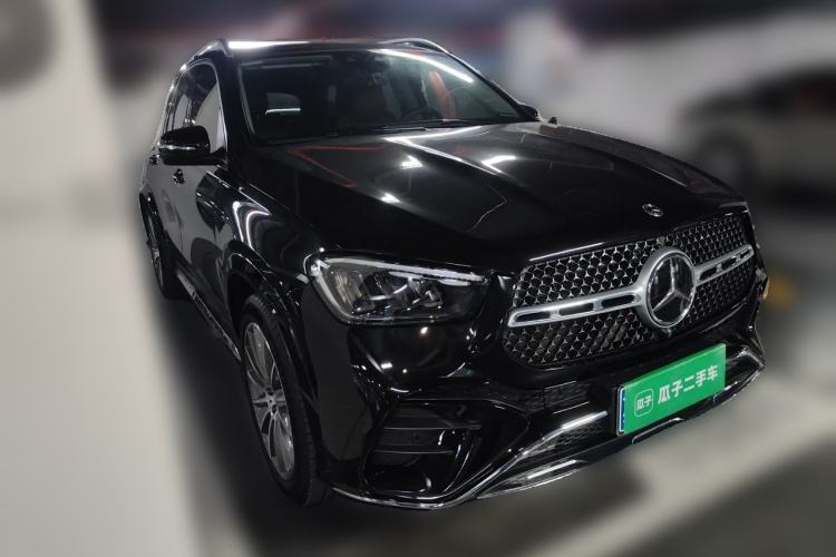 Used Mercedes-Benz GLE 2024 Refreshed GLE 350 4MATIC Stylish Edition Front Right 45 Deg