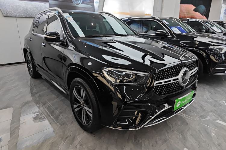 Used Mercedes-Benz GLE 2024 GLE 350 4MATIC Stylish Model Front Right 45 Deg