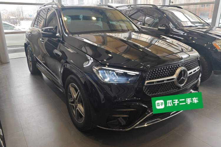 Used Mercedes-Benz GLE 2024 GLE 450 4MATIC AMG Line Front Right 45 Deg
