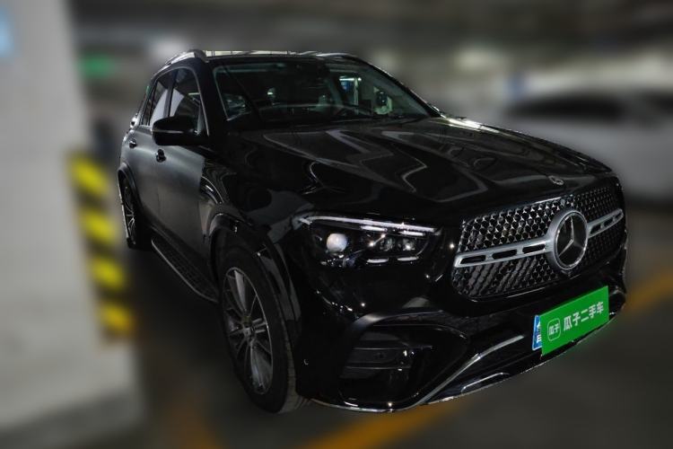 Used Mercedes-Benz GLE 2024 GLE 450 4MATIC Luxury Model Front Right 45 Deg