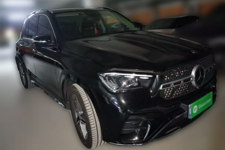 Used Mercedes-Benz GLE 2024 GLE 450 4MATIC Stylish Model Front Right 45 Deg