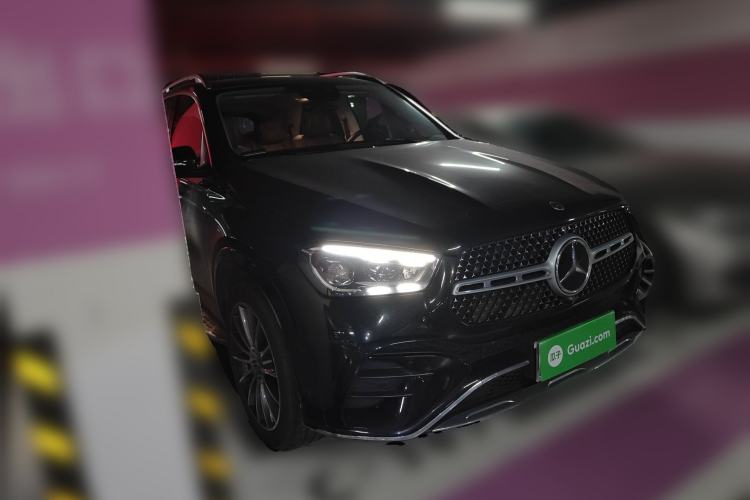 Used Mercedes-Benz GLE 2024 GLE 450 4MATIC Luxury Model Front Right 45 Deg