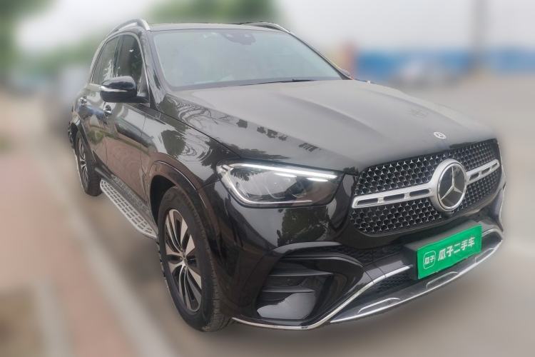 Used Mercedes-Benz GLE 2024 GLE 350 4MATIC Stylish Model Front Right 45 Deg
