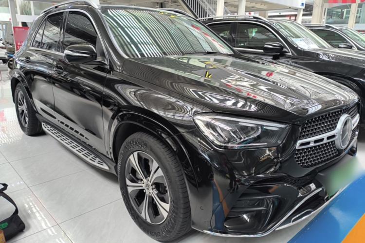 Used Mercedes-Benz GLE 2024 GLE 350 4MATIC Dynamic Edition Front Right 45 Deg