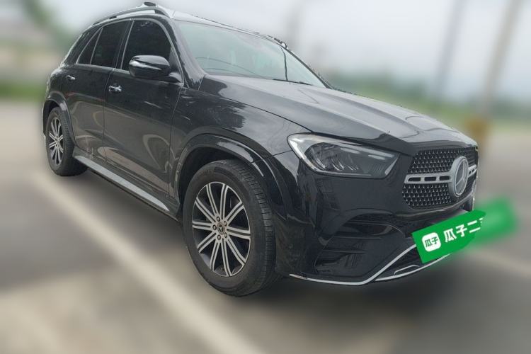 Used Mercedes-Benz GLE 2024 Refreshed GLE 350 4MATIC Stylish Edition Front Right 45 Deg