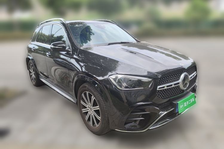 Used Mercedes-Benz GLE 2024 Refreshed GLE 350 4MATIC Stylish Edition Front Right 45 Deg