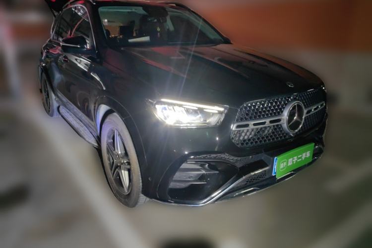 Used Mercedes-Benz GLE 2024 GLE 450 4MATIC Stylish Model Front Right 45 Deg