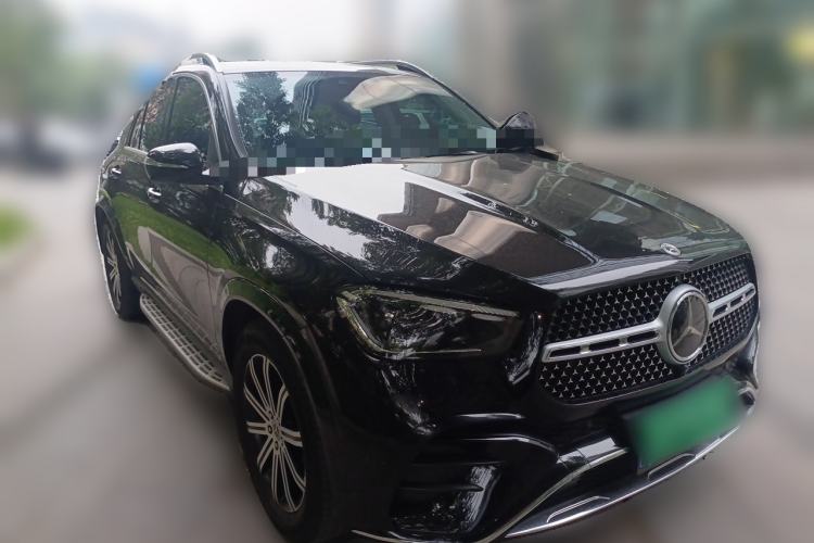 Used Mercedes-Benz GLE 2024 Refreshed GLE 350 4MATIC Stylish Edition Front Right 45 Deg