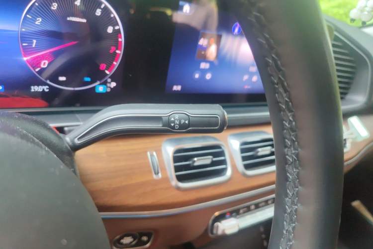 Used Mercedes-Benz GLE 2024 GLE 450 4MATIC Stylish Model Gear Lever