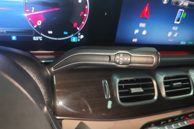 Used Mercedes-Benz GLE 2024 Refreshed GLE 350 4MATIC Stylish Edition Gear Lever