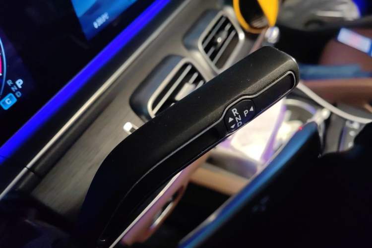 Used Mercedes-Benz GLE 2024 GLE 450 4MATIC Luxury Model Gear Lever