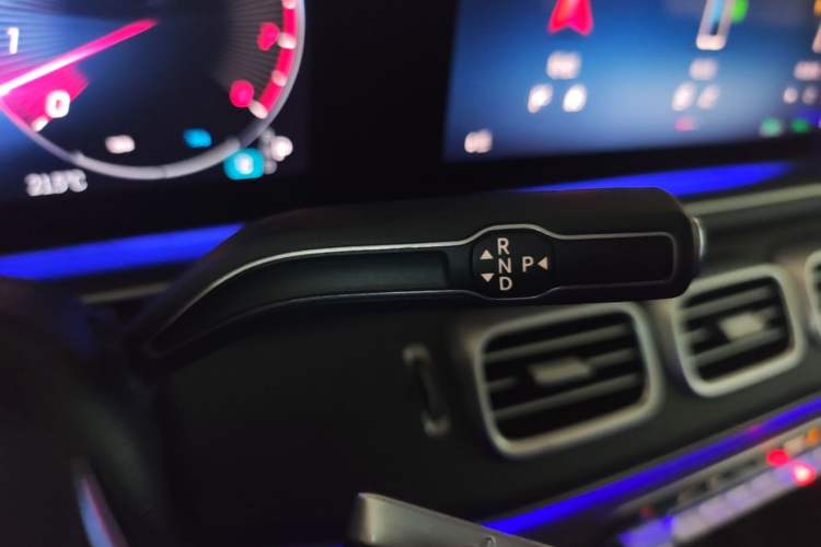 Used Mercedes-Benz GLE 2024 GLE 450 4MATIC Luxury Model Gear Lever