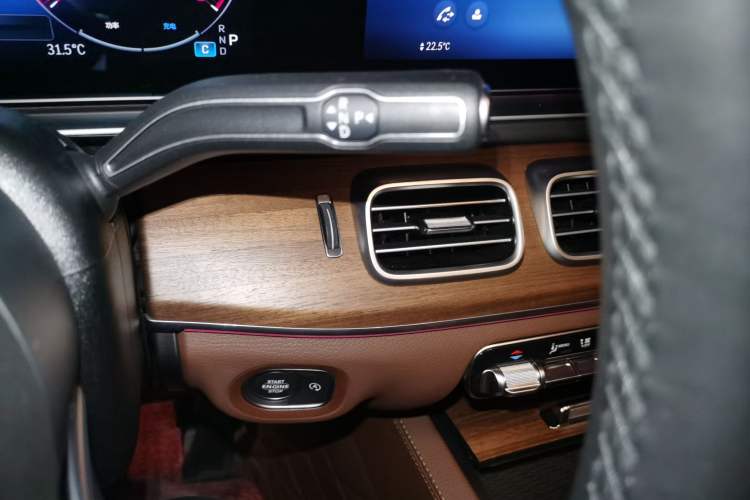 Used Mercedes-Benz GLE 2024 GLE 450 4MATIC Stylish Model Gear Lever