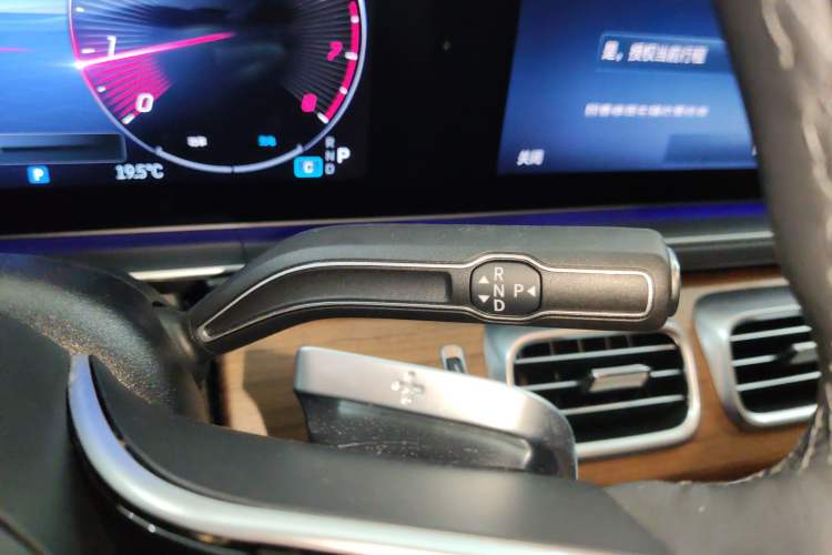 Used Mercedes-Benz GLE 2024 GLE 450 4MATIC Stylish Model Gear Lever