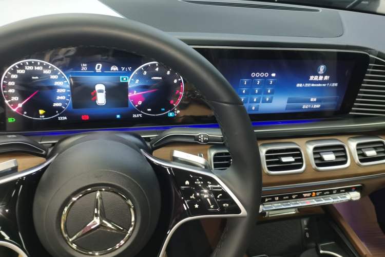 Used Mercedes-Benz GLE 2024 GLE 450 4MATIC Stylish Model Gear Lever