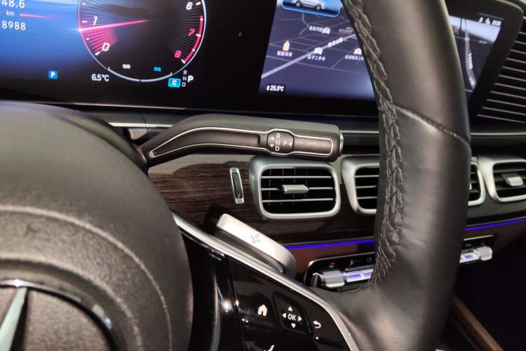 Used Mercedes-Benz GLE 2024 Refreshed GLE 350 4MATIC Stylish Edition Gear Lever