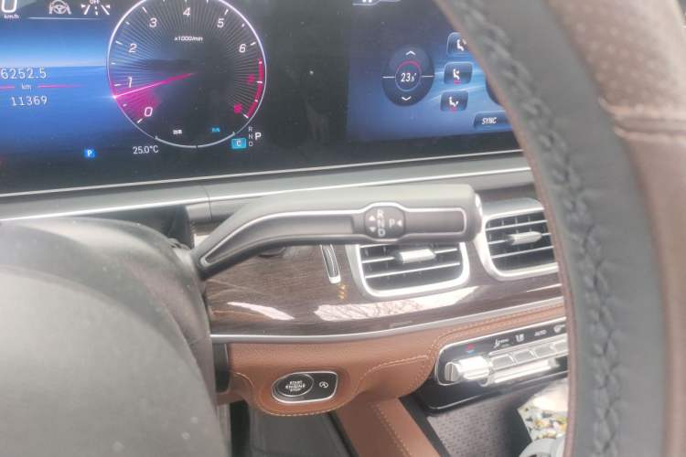 Used Mercedes-Benz GLE 2024 GLE 350 4MATIC Stylish Model Gear Lever