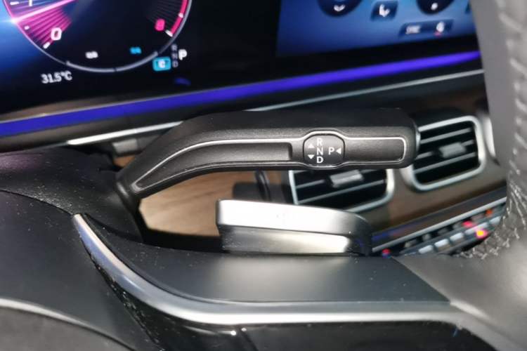 Used Mercedes-Benz GLE 2024 GLE 450 4MATIC Stylish Model Gear Lever