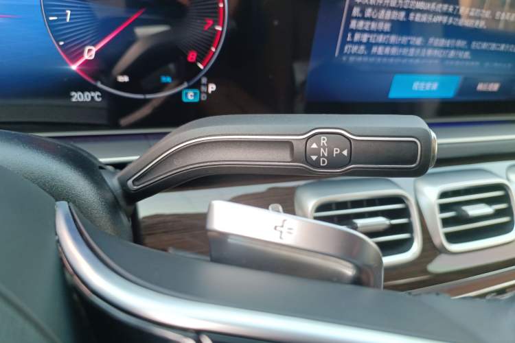 Used Mercedes-Benz GLE 2024 Refreshed GLE 350 4MATIC Stylish Edition Gear Lever