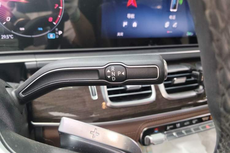 Used Mercedes-Benz GLE 2024 GLE 350 4MATIC Stylish Model Gear Lever