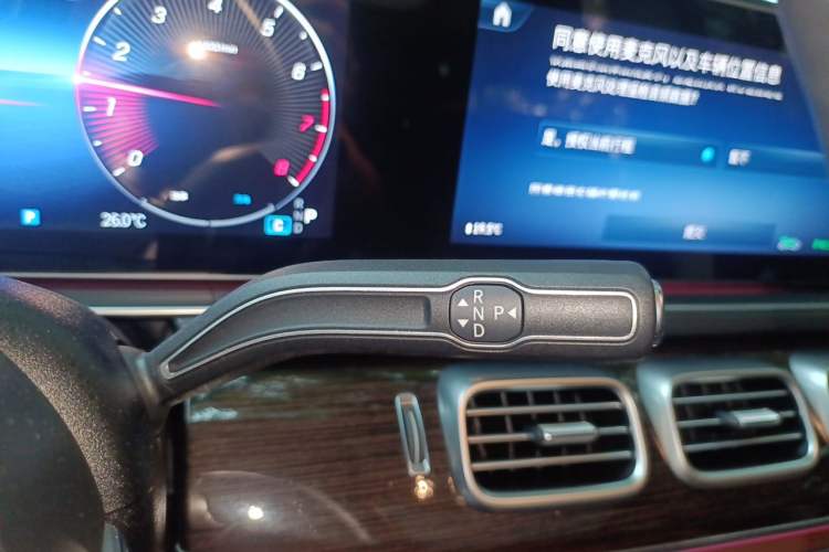 Used Mercedes-Benz GLE 2024 Refreshed GLE 350 4MATIC Stylish Edition Gear Lever