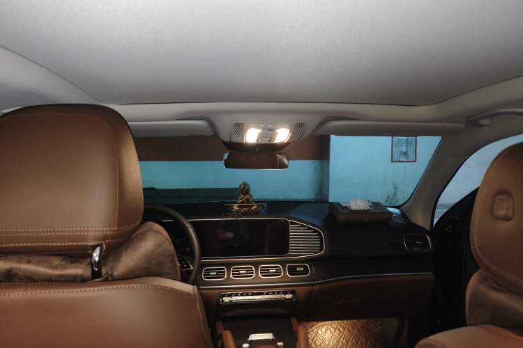 Used Mercedes-Benz GLE 2024 GLE 450 4MATIC Luxury Model Headliner