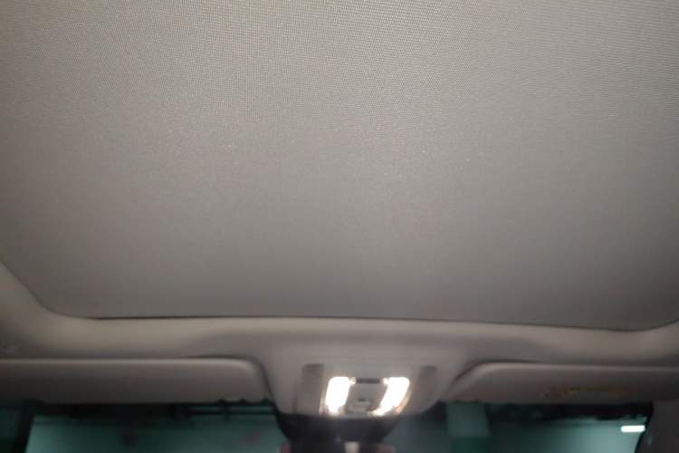 Used Mercedes-Benz GLE 2024 GLE 450 4MATIC Luxury Model Headliner