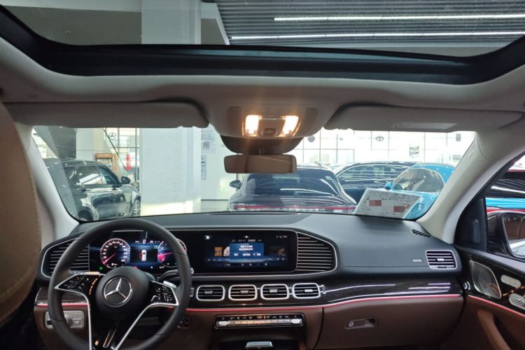 Used Mercedes-Benz GLE 2024 Refreshed GLE 350 4MATIC Stylish Edition Headliner