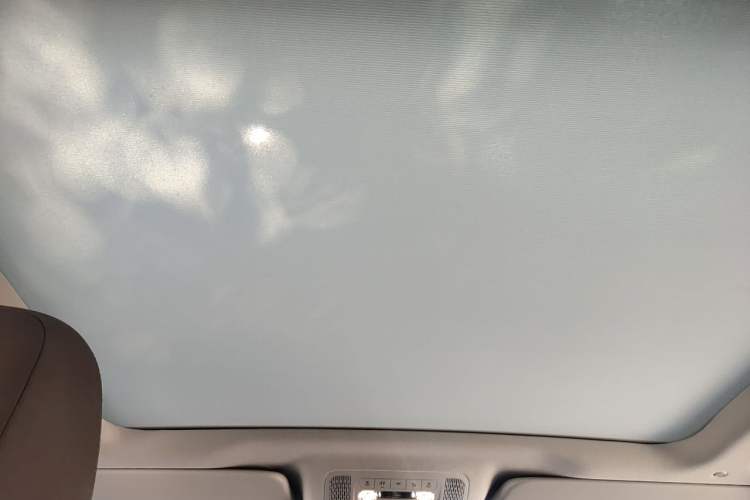 Used Mercedes-Benz GLE 2024 GLE 450 4MATIC Luxury Model Headliner