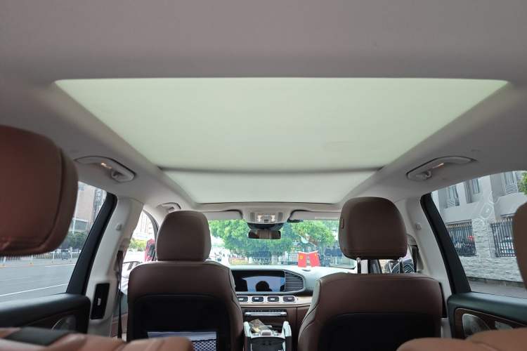 Used Mercedes-Benz GLE 2024 GLE 450 4MATIC AMG Line Headliner