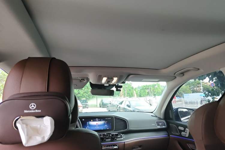 Used Mercedes-Benz GLE 2024 GLE 450 4MATIC Luxury Model Headliner