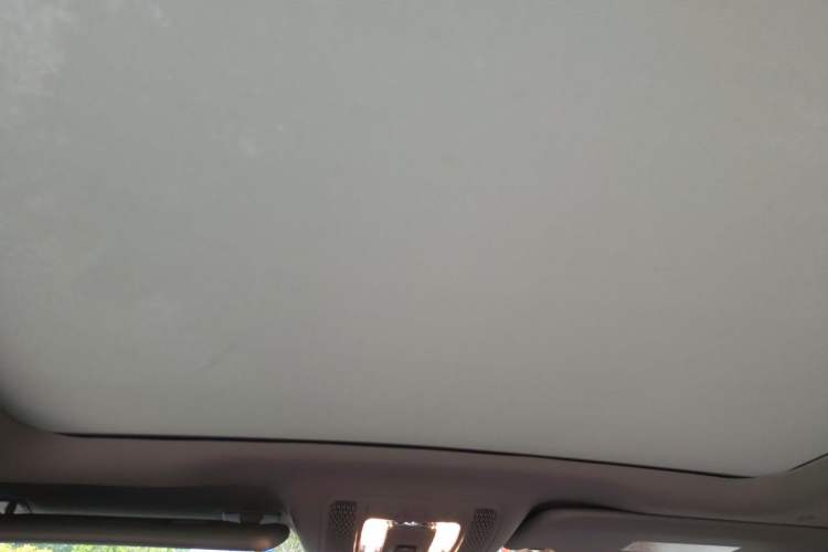 Used Mercedes-Benz GLE 2024 Refreshed GLE 350 4MATIC Stylish Edition Headliner